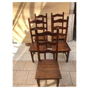 Conjunto De 5 Cadeiras Ripadas Em Madeira Maciça