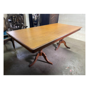 Mesa De Jantar Antiga Restaurada Em Cerejeira Maciça